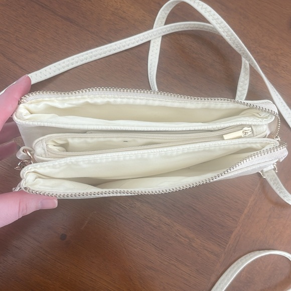 Purse - Picture 2 of 4